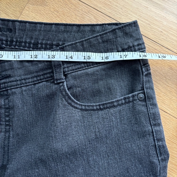 Macy’s Charter Club Straight Leg Dark Blue Jeans - Size 14 - Picture 10 of 11